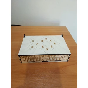 Комплект русских рун прямоугольных в коробке.